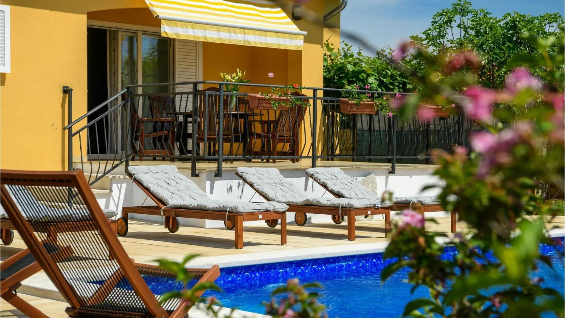 Pet Friendly Home In Stokovci Holiday home